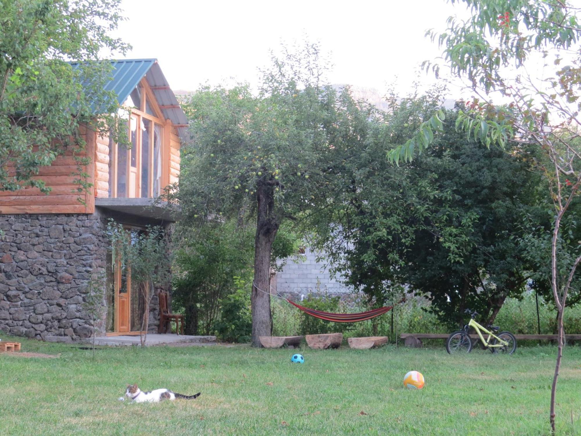 Guest House Aleksandre T'mogvi Esterno foto