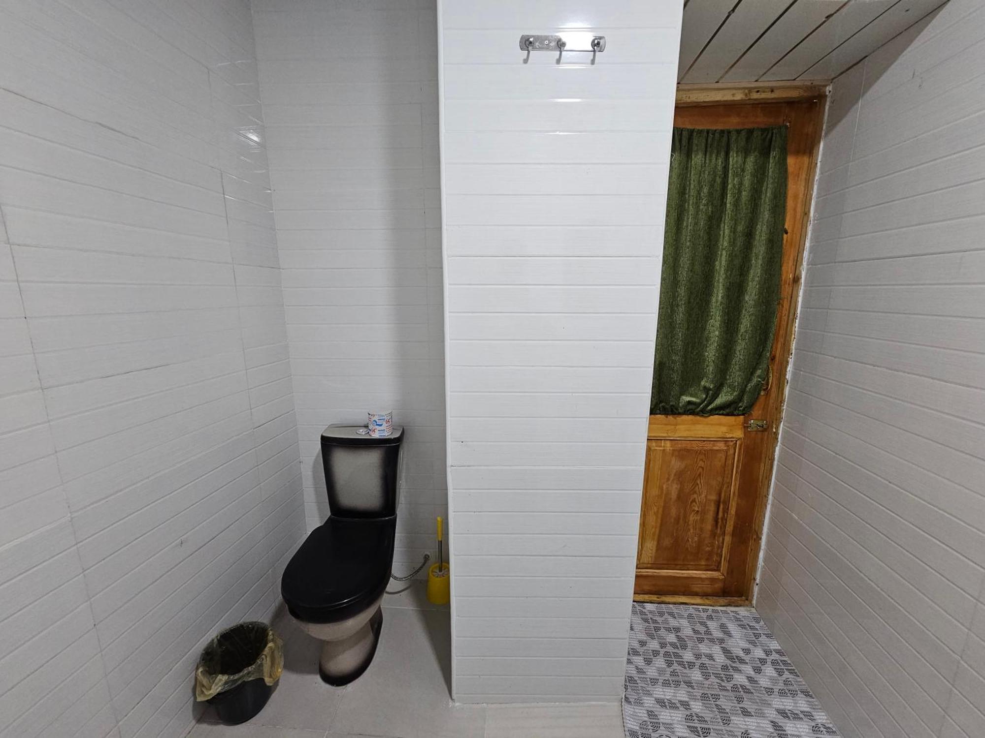 Guest House Aleksandre T'mogvi Esterno foto