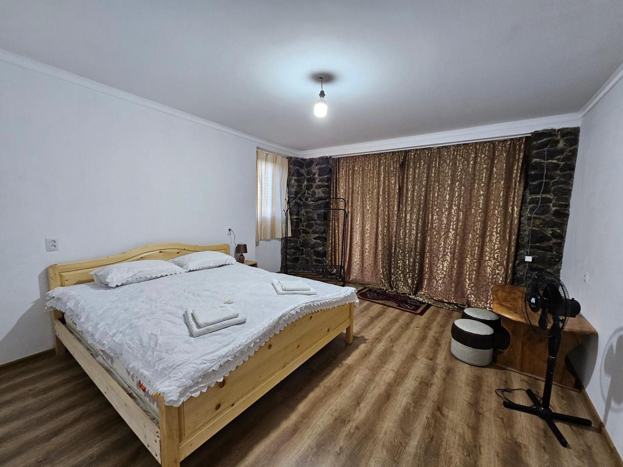 Guest House Aleksandre T'mogvi Esterno foto