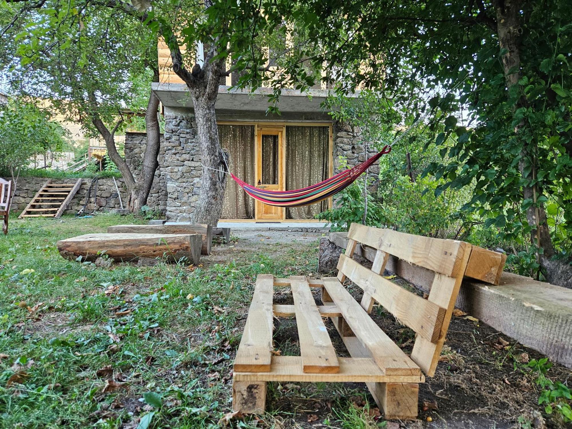 Guest House Aleksandre T'mogvi Esterno foto