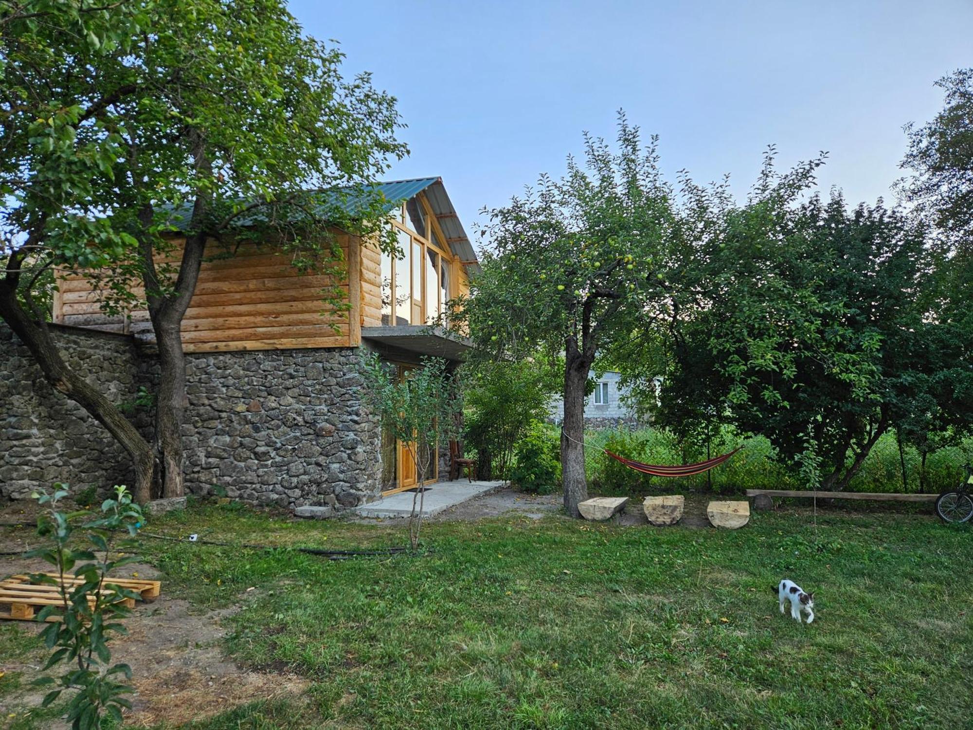 Guest House Aleksandre T'mogvi Esterno foto