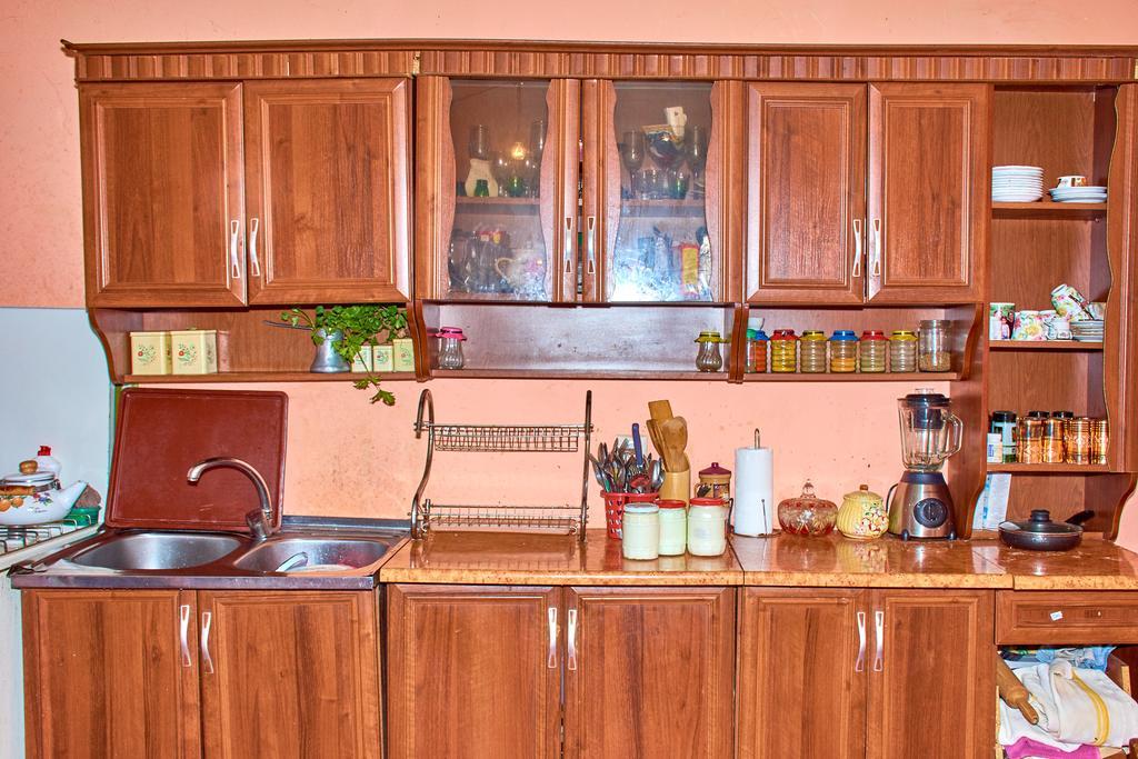 Guest House Aleksandre T'mogvi Esterno foto